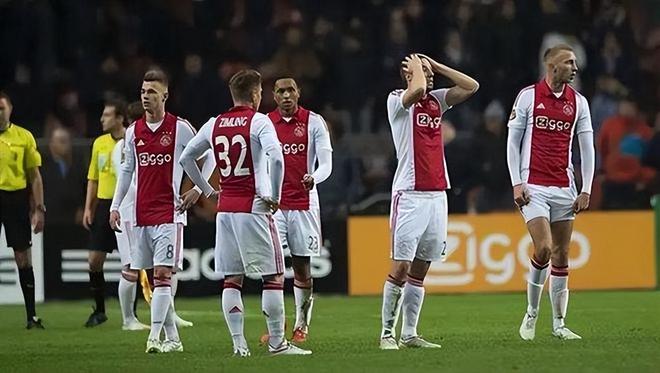 与公益事业 与公益事业