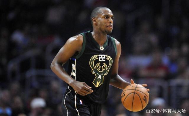 一个由自己 一个由自己