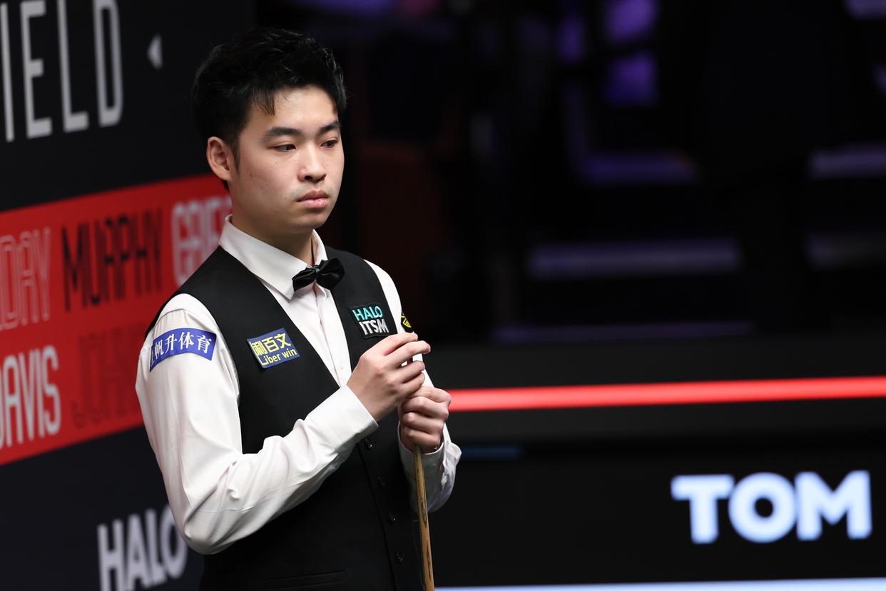 莱德站的比 莱德站的比