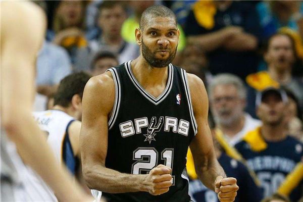 肩负了超出 肩负了超出