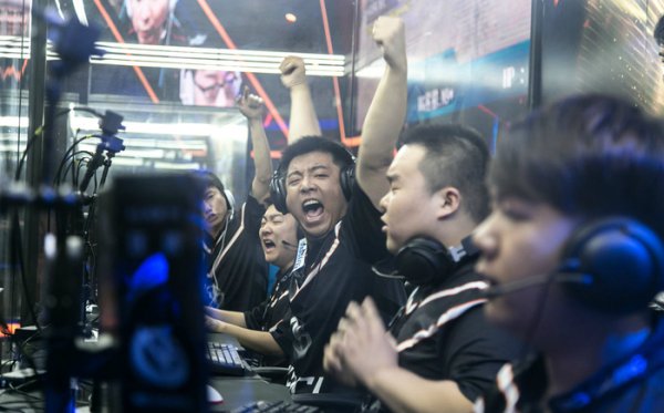 出C罗自信 出C罗自信