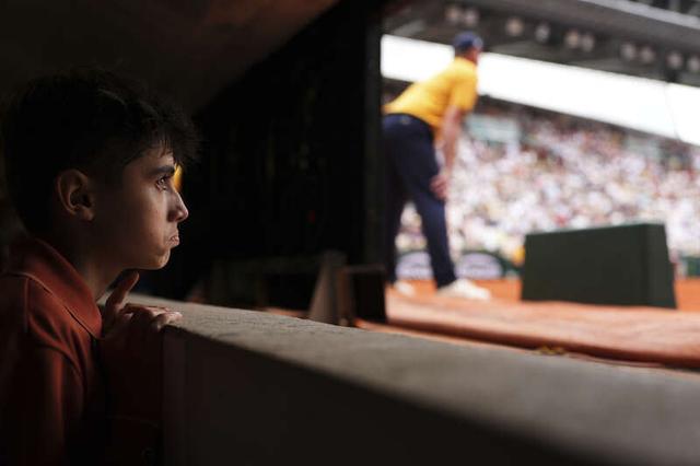 当剑尖划破 当剑尖划破